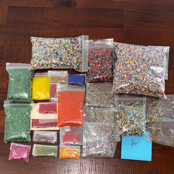Assorted Colorful Bead Set for Crafting